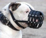 Bestseller Bulldogge Maulkorb aus Leder mit Super-Luftzirkulation