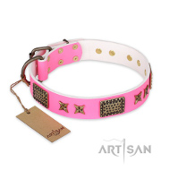 "Tender Pink" FDT Artisan genietetes Halsband aus rosa Leder "Tender Pink" FDT Artisan genietetes Halsband aus rosa Leder