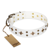 Weißes Halsband handgenietet "Bright stars" FDT Artisan Weißes Halsband handgenietet "Bright stars" FDT Artisan