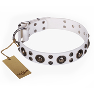Hundehalsband aus weißem Leder "White Jewel" FDT Artisan Hundehalsband aus weißem Leder "White Jewel" FDT Artisan