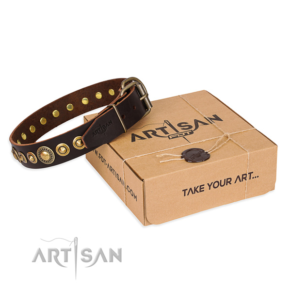 Nieten Halsband aus Leder von FDT Artisan