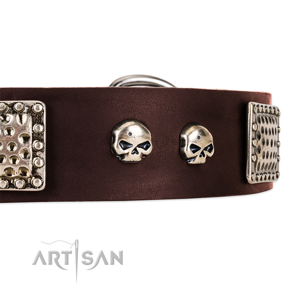 FDT Artisan braunes Nieten Lederhalsband