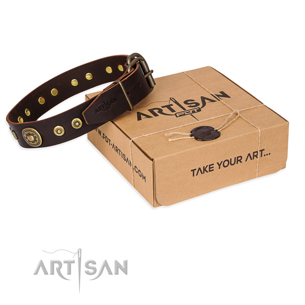 Nieten Halsband aus Leder von FDT Artisan