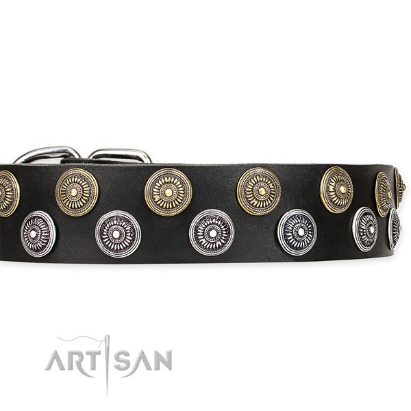 Nieten Halsband aus Leder von FDT Artisan