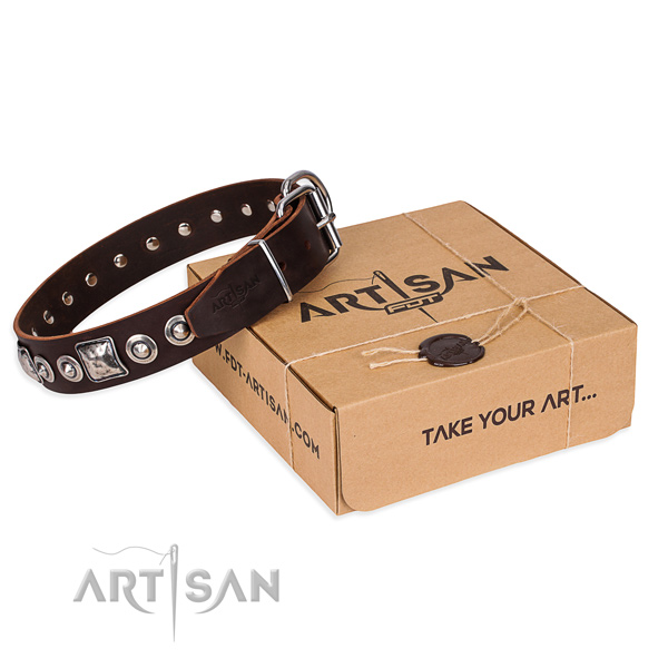 Nieten Halsband aus Leder von FDT Artisan