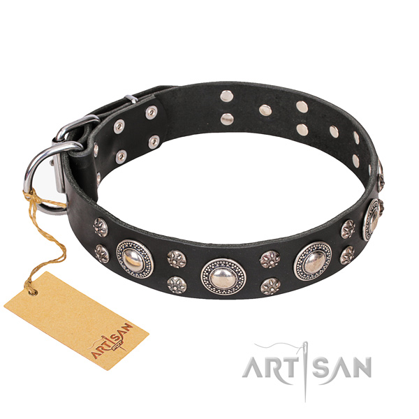 Nieten Halsband aus Leder von FDT Artisan