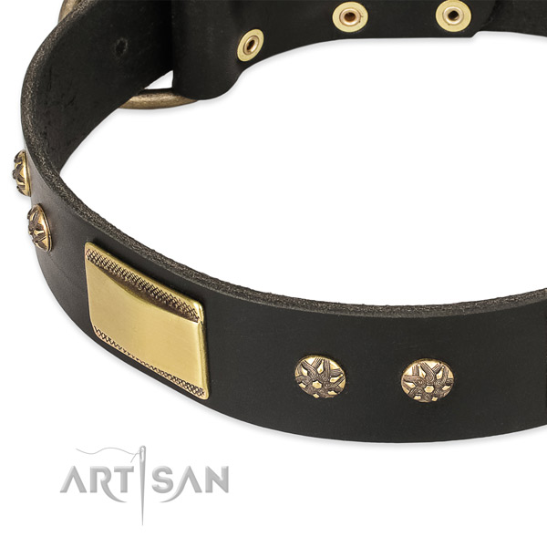 FDT Artisan schwarzes Lederhalsband mit Nieten