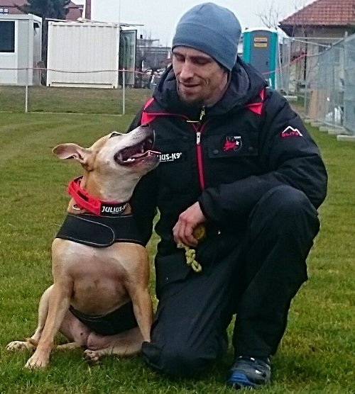 Michel Belotti Trainer von Indogwetrust Hundeschule in der Schweiz