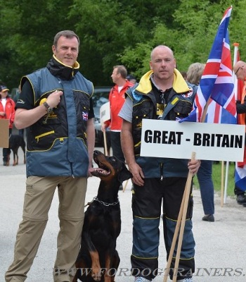 Schutzhund Bekleidung für Wettbewerbe